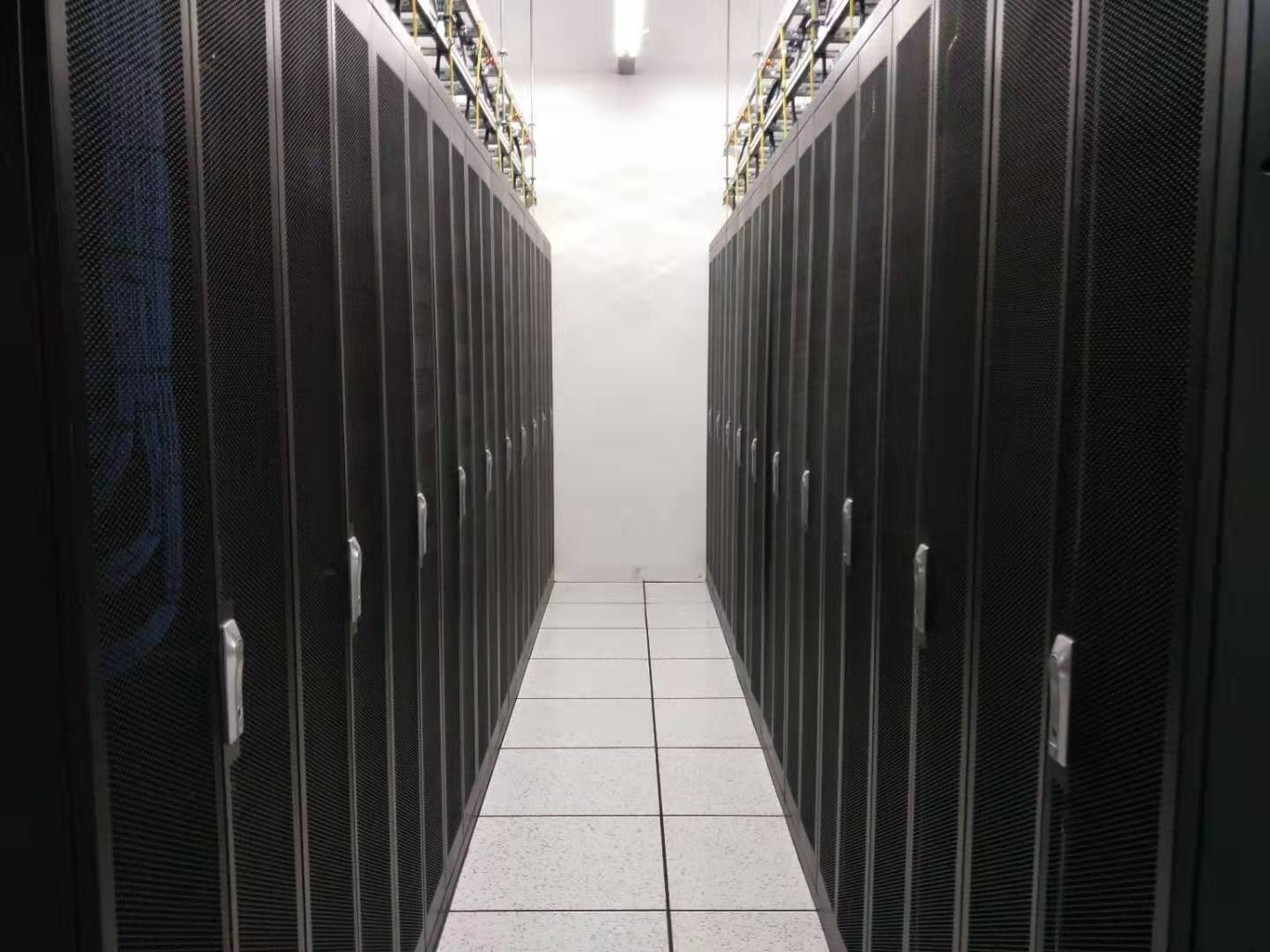 色达IDC机柜促销季开启